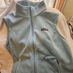 Columbia Sky Blue Fleece Vest-EUC